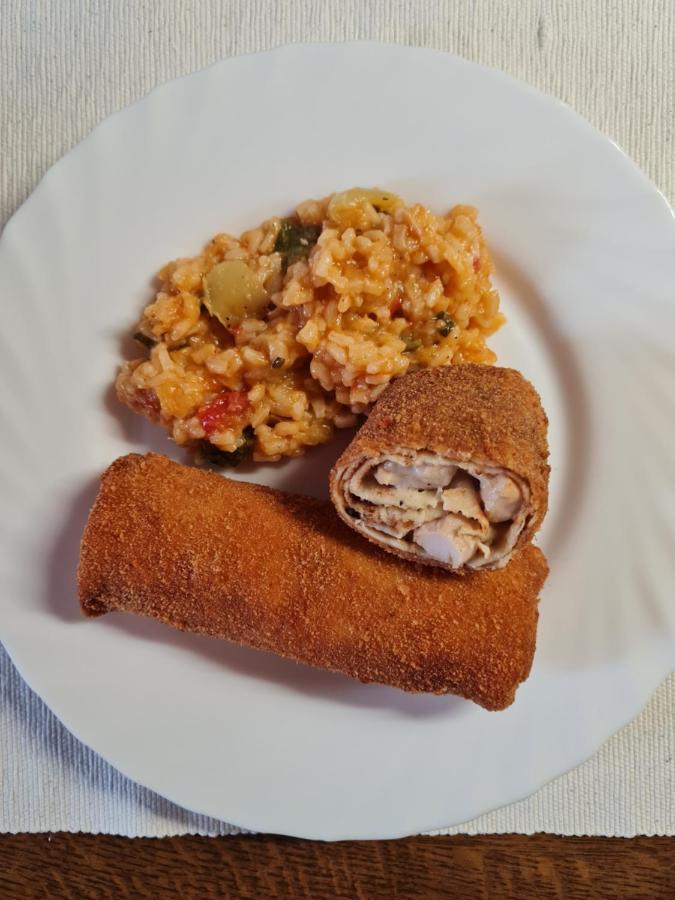 Restoran I Sobe Savic Bed & Breakfast Krnjak Luaran gambar