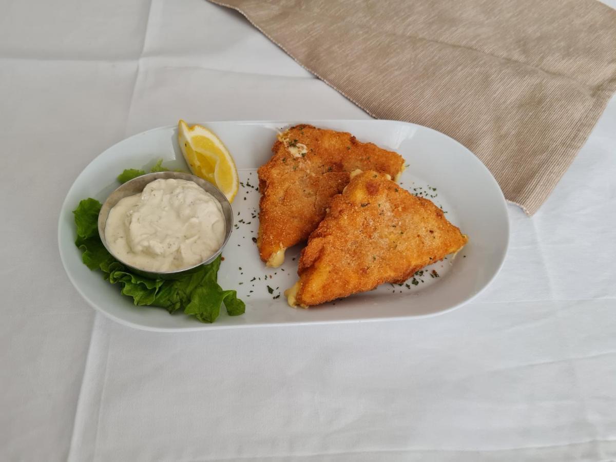Restoran I Sobe Savic Bed & Breakfast Krnjak Luaran gambar