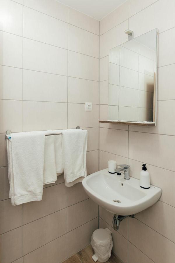 Restoran I Sobe Savic Bed & Breakfast Krnjak Luaran gambar